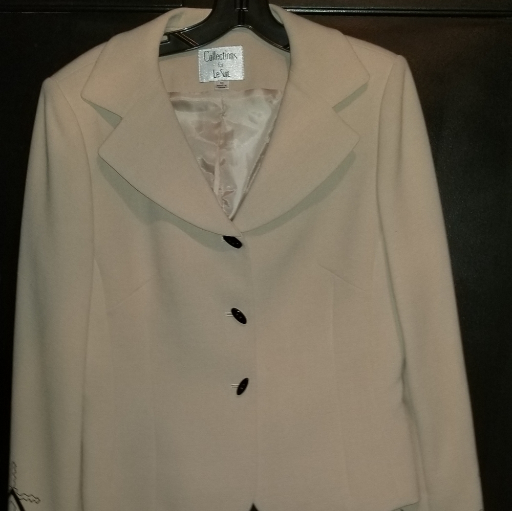 2 Piece Skirt Suit